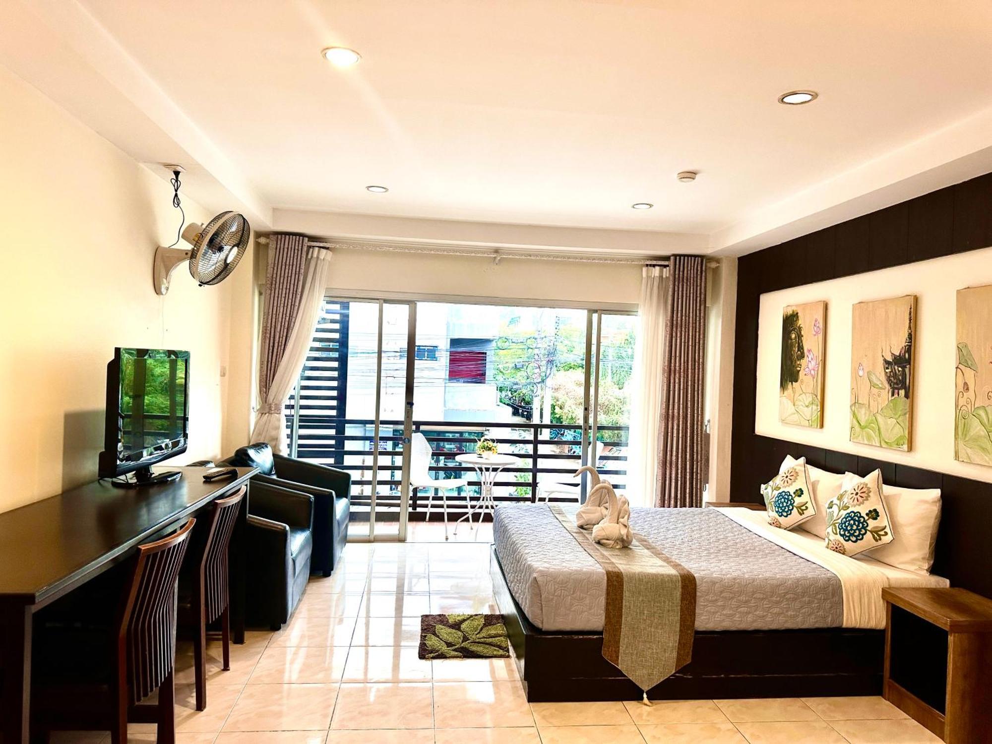 Thai Classic House Hotel