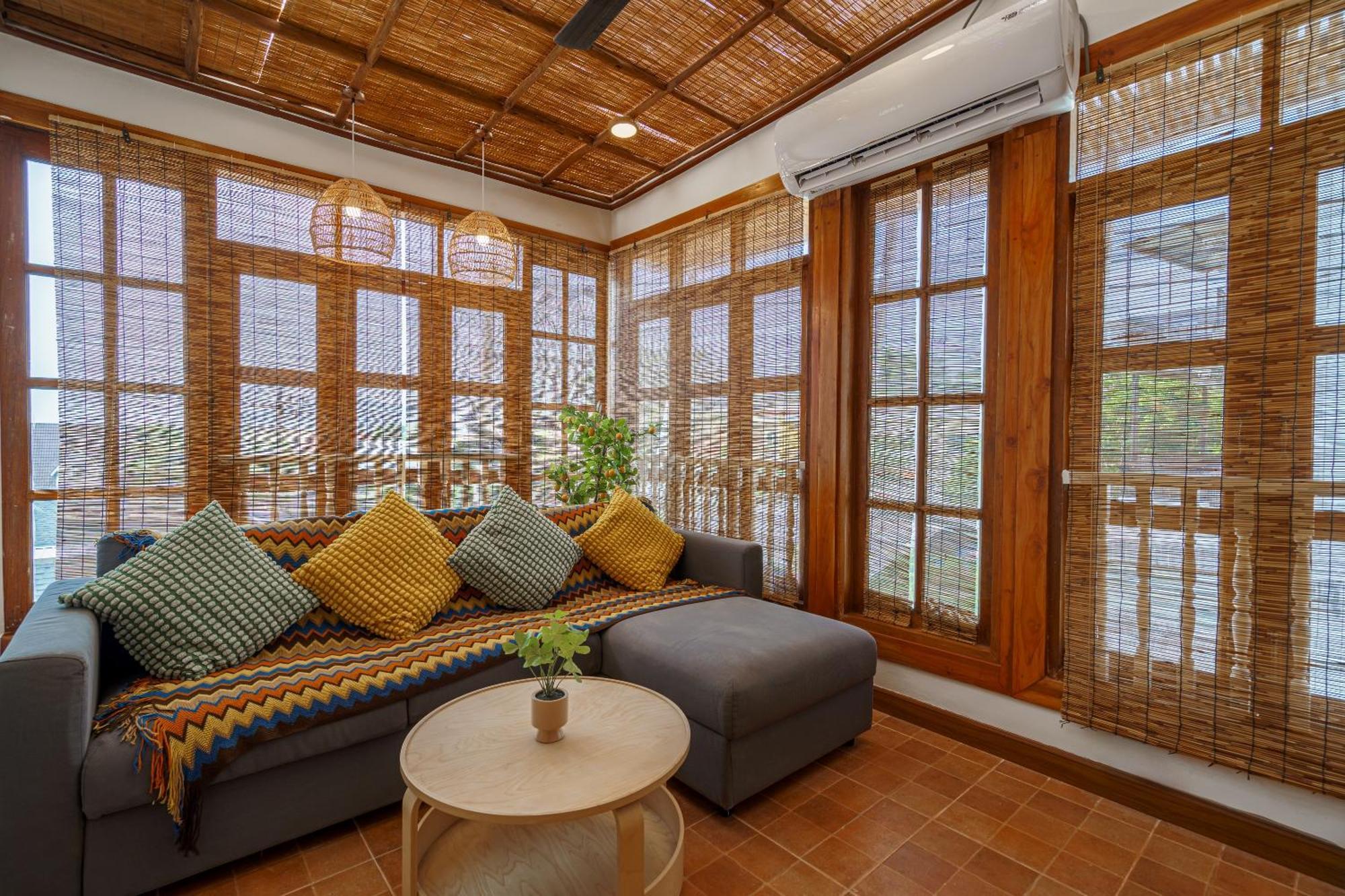 Lapassa Phuket 3 Bedroom Pool In By Resava Villa *