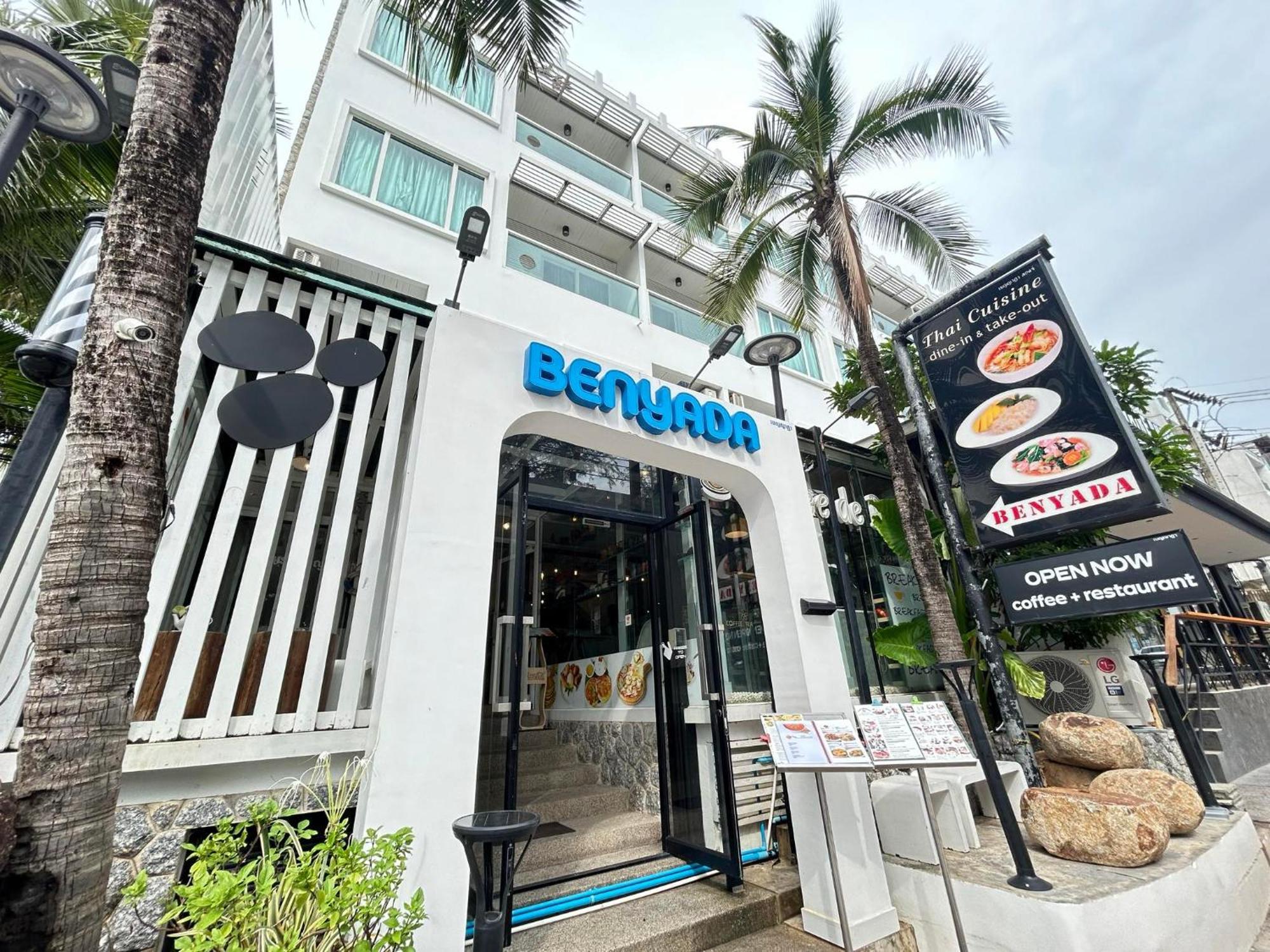 Benyada - Hotel Surin Beach (Phuket)