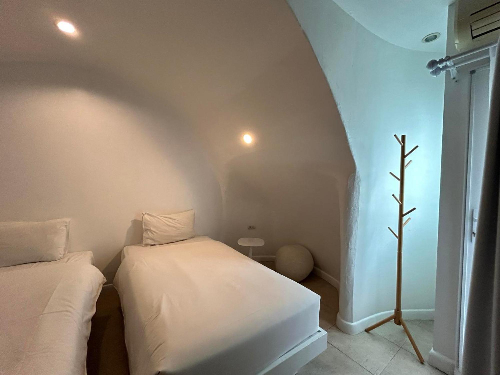 Benyada - Hotel Surin Beach (Phuket)