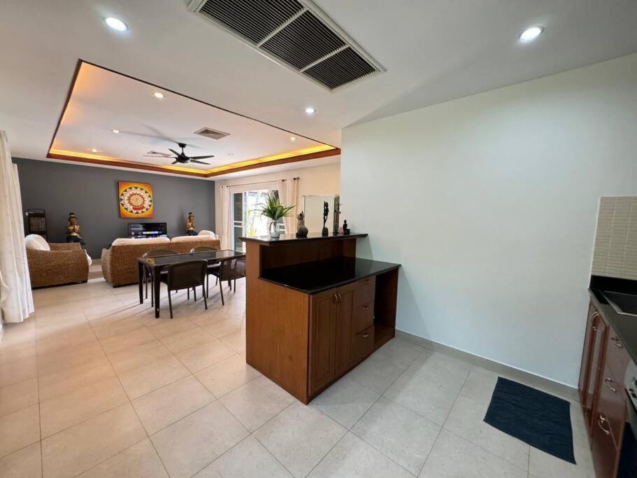 Villa Angie By G Estate Phuket *