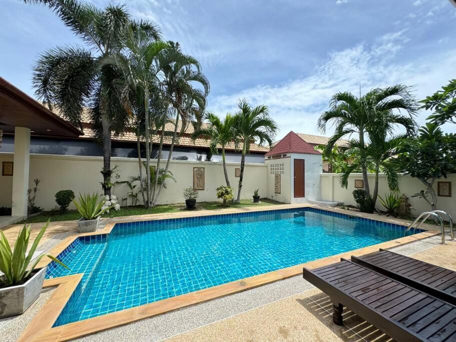 Villa Angie By G Estate Phuket Ban Saiyuan