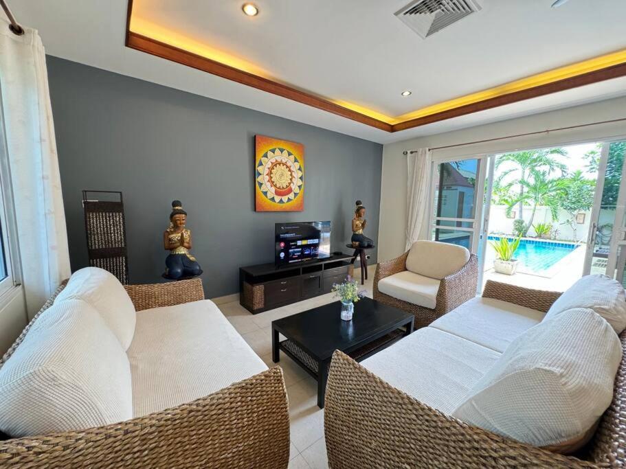Angie By G Estate Phuket Ban Saiyuan