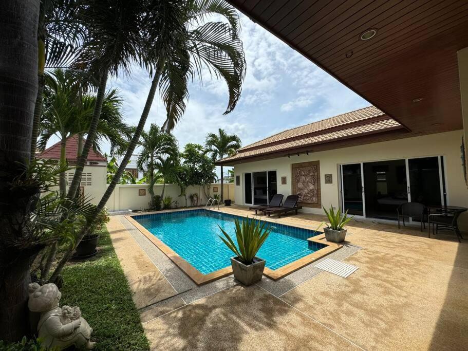 Villa Angie By G Estate Phuket Ban Saiyuan