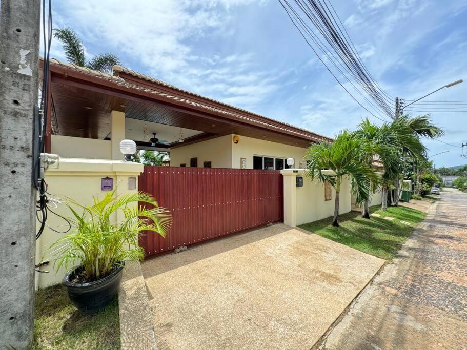 Angie By G Estate Phuket Villa *