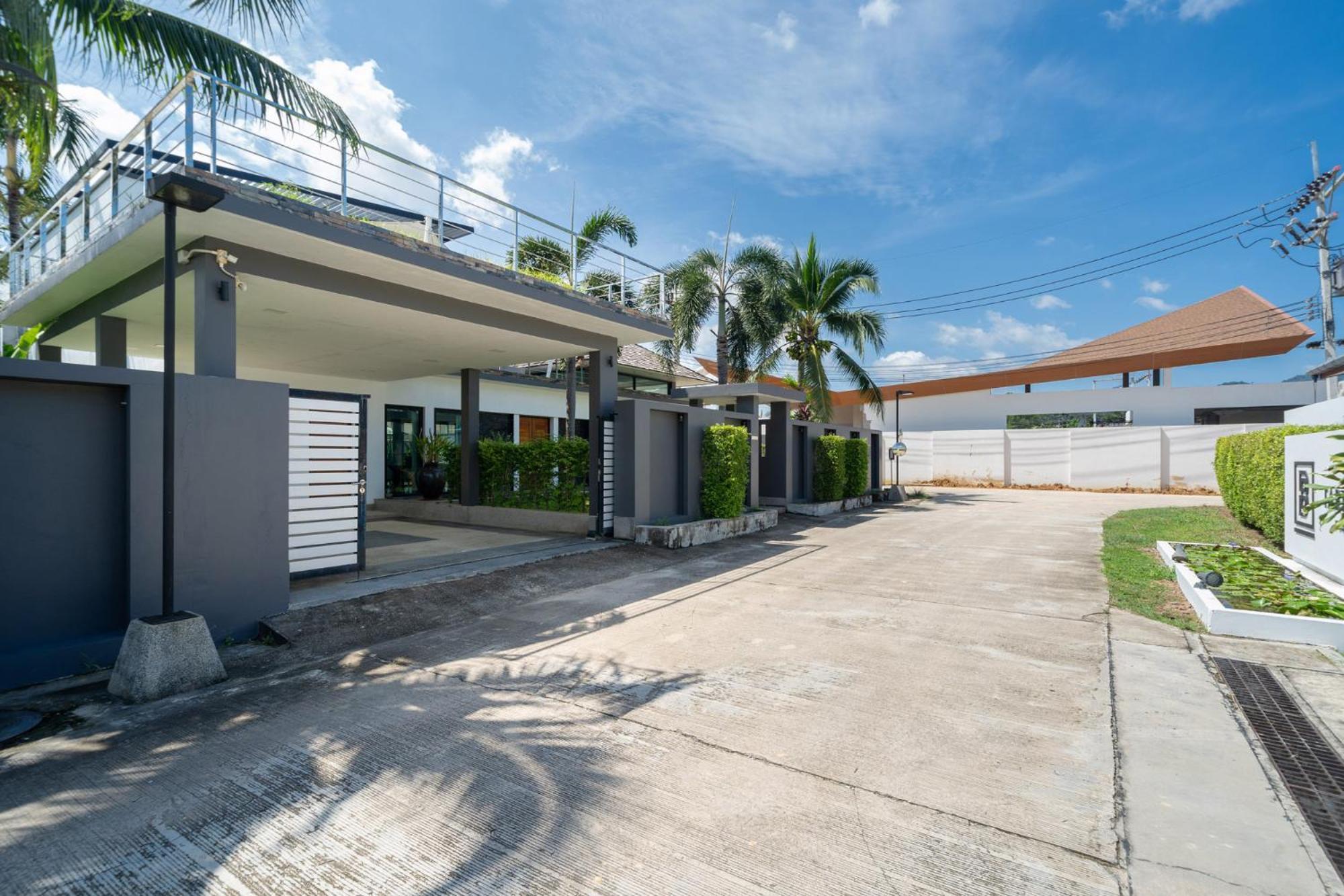 Diamond By Ryan, Boat Avenue