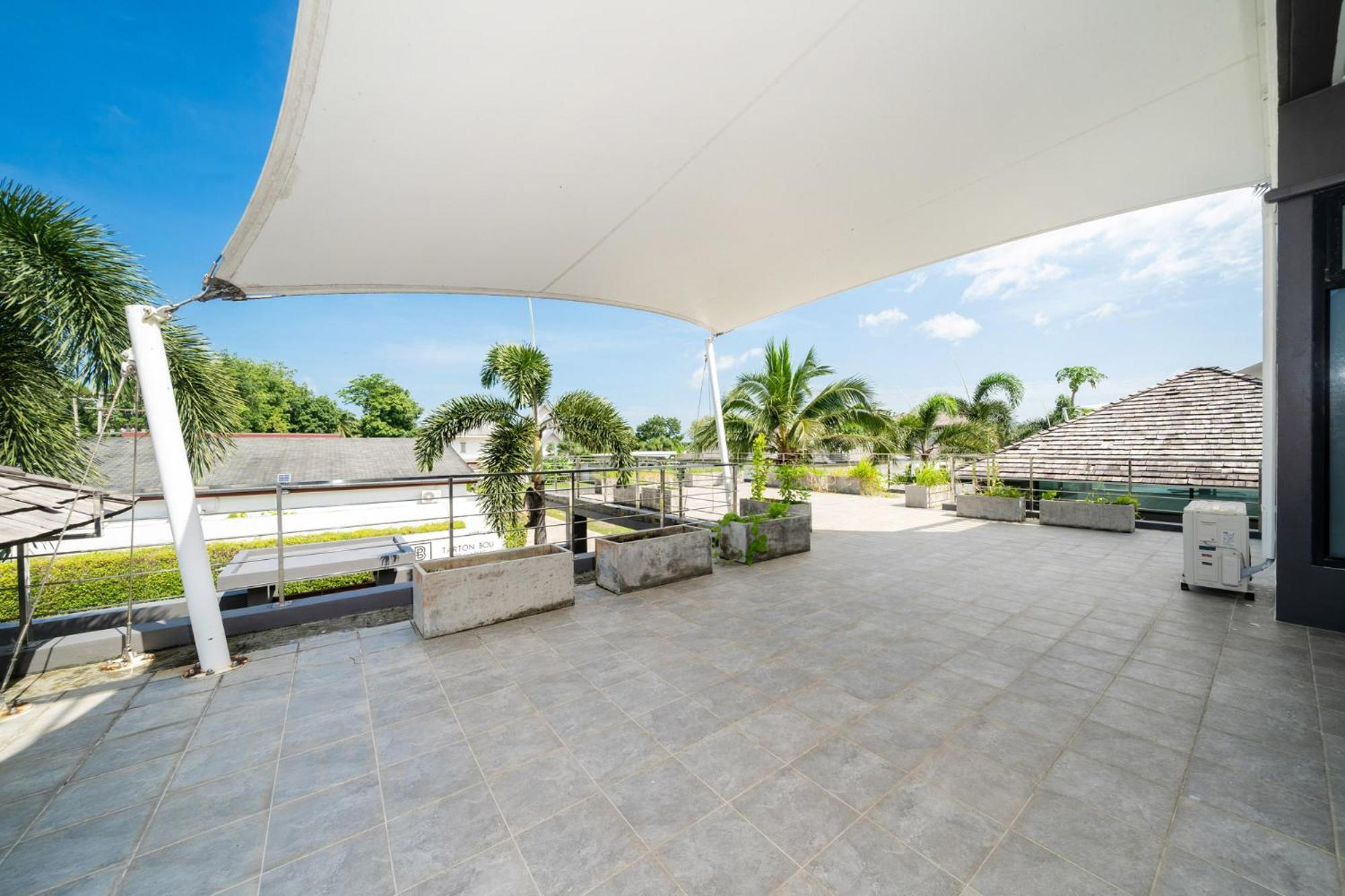 Diamond By Ryan, Boat Avenue Vila
