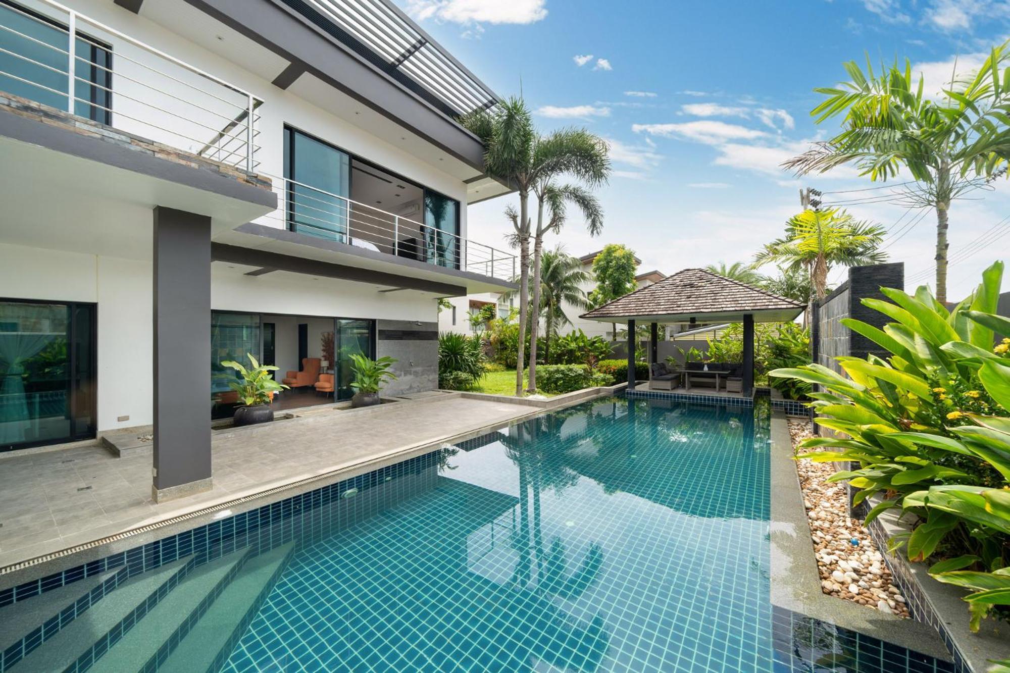 Diamond By Ryan, Boat Avenue *