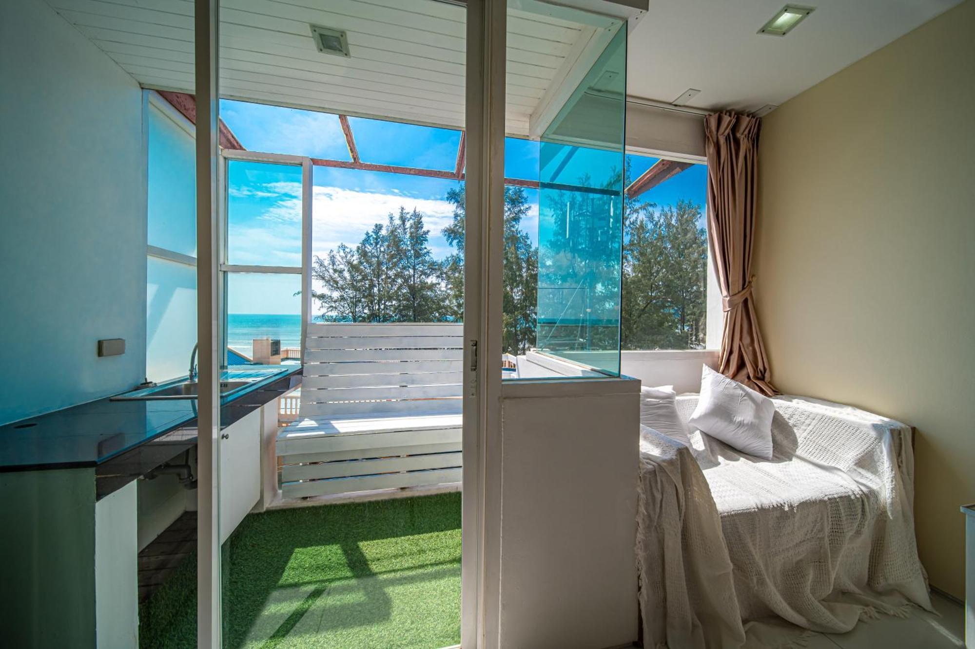 Catnip Seaside Hotel&cafe Hotel 3*