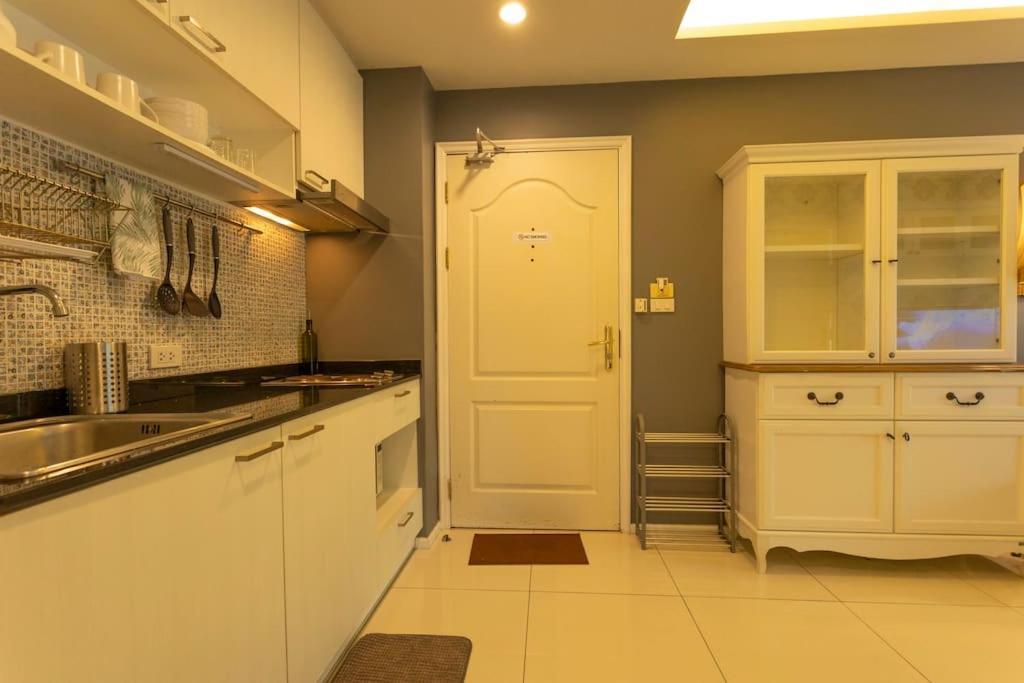 Front Everyting U Need Walking Distance C140 Apartment Rawai