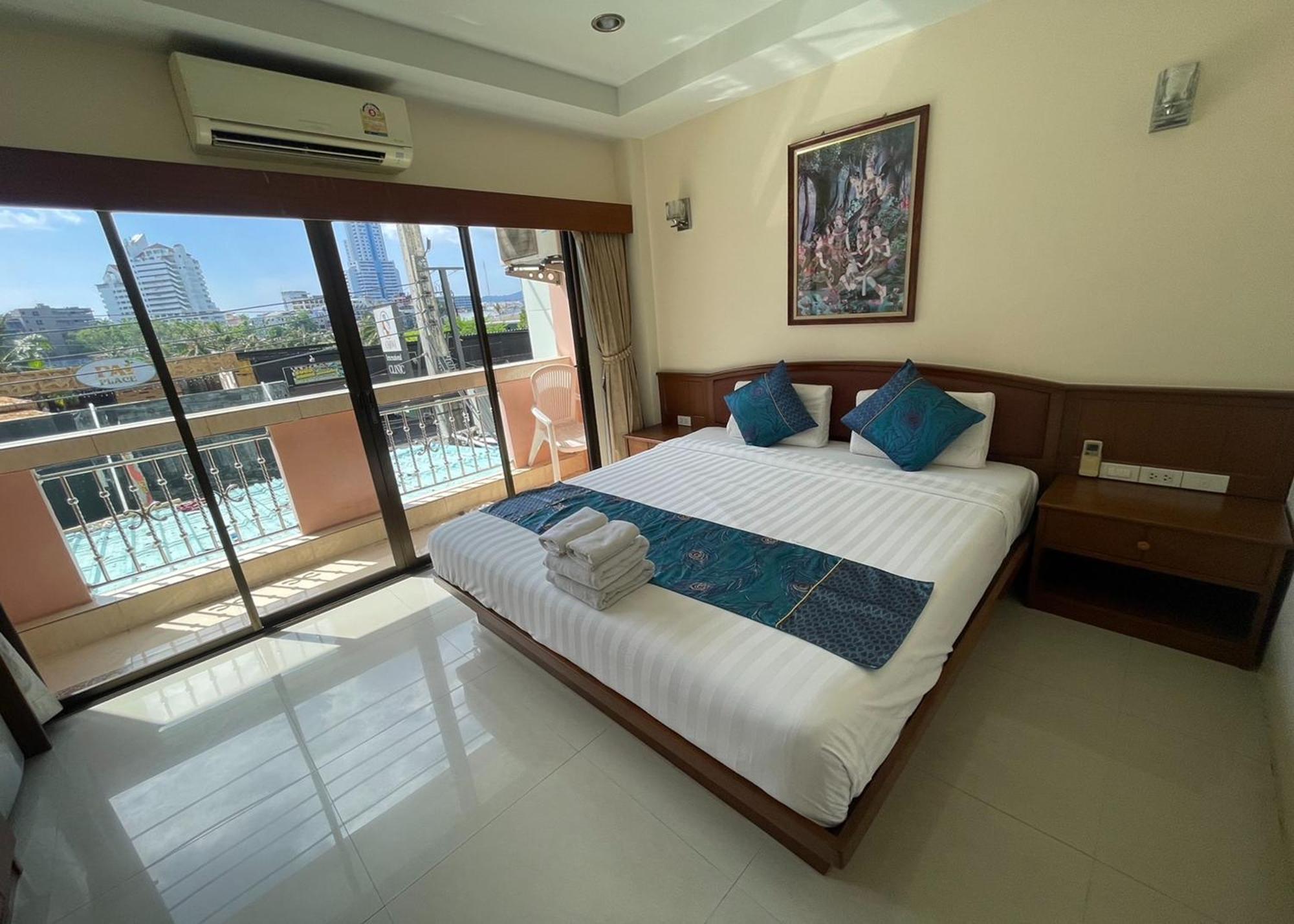 Hotel One World One 1 2*