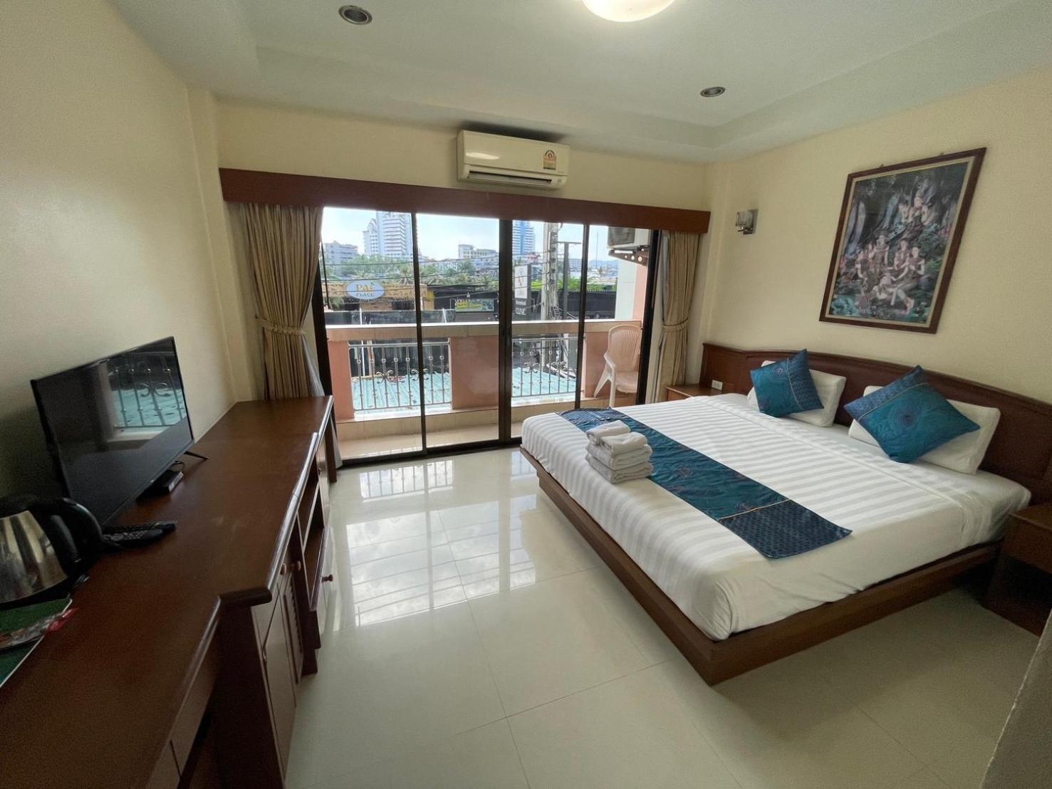 One World One 1 Hotel Patong
