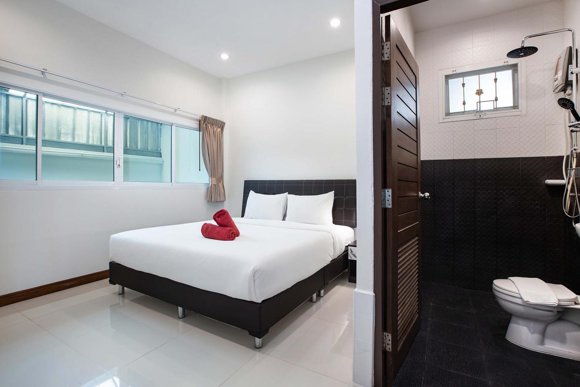 Family 2br Lancelot 3 With Jacuzzi Pool, Just 10 Min Drive Naiharn And Rawai Villa *