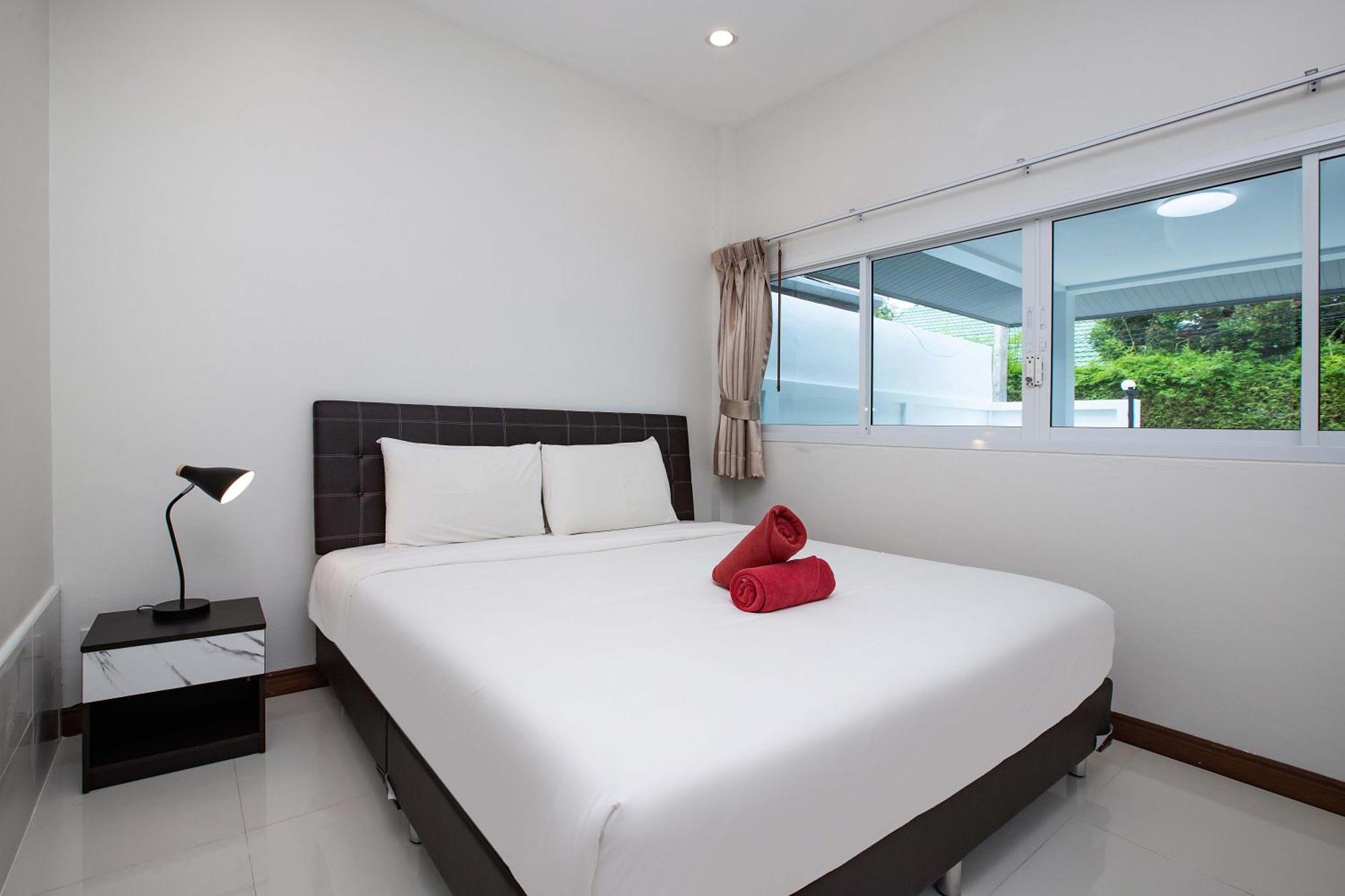 Family 2br Lancelot 3 With Jacuzzi Pool, Just 10 Min Drive Naiharn And Rawai Villa