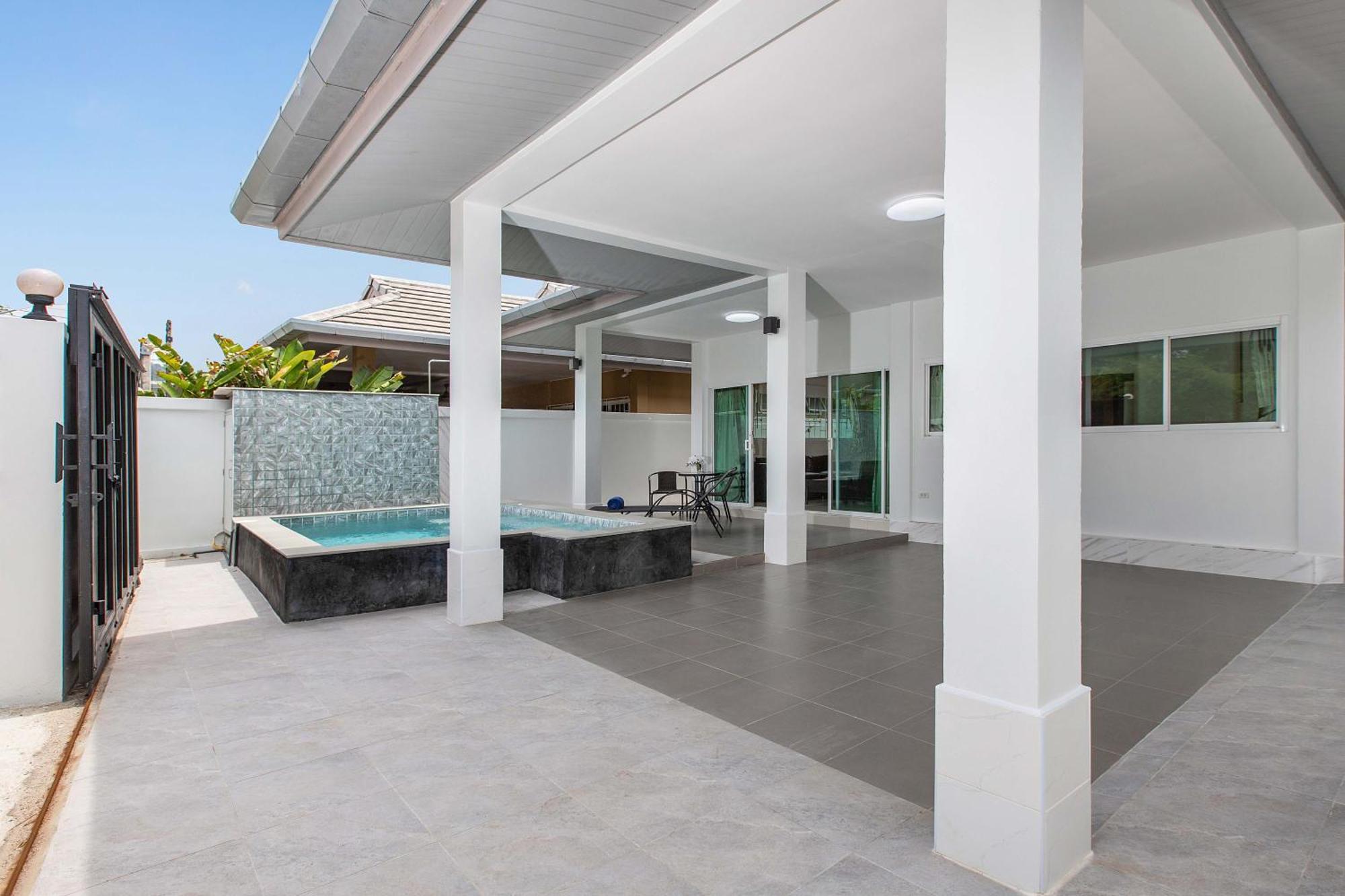 Family 2br Lancelot 3 With Jacuzzi Pool, Just 10 Min Drive Naiharn And Rawai *