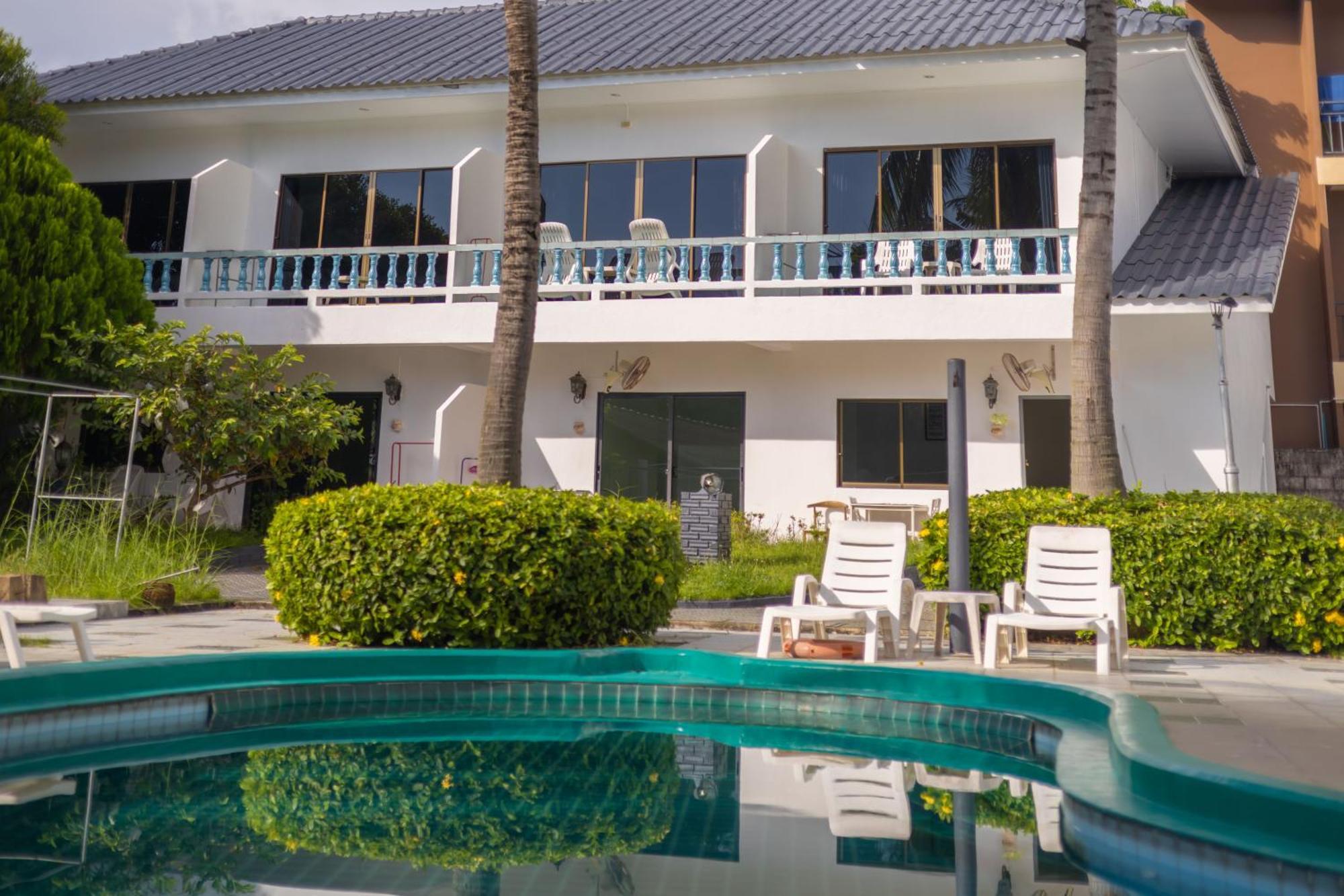 The Coconut Nanai Hotel 3*