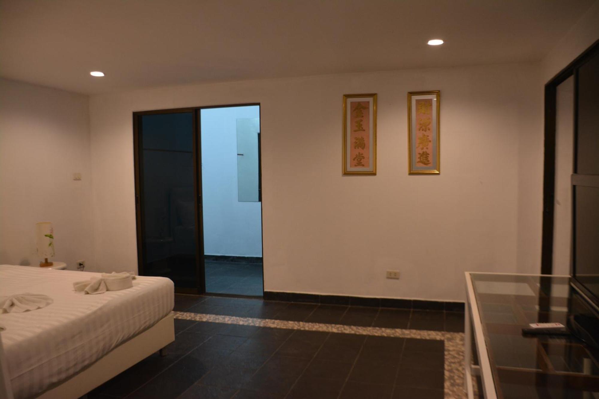 Baan Suan 1 Apartment Patong