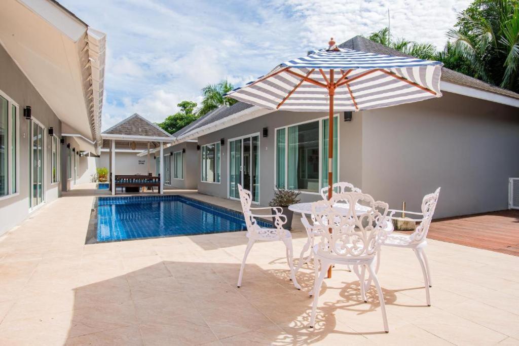 Villa De Palm Poolvilla Phuket Ban Chin Tham Mai