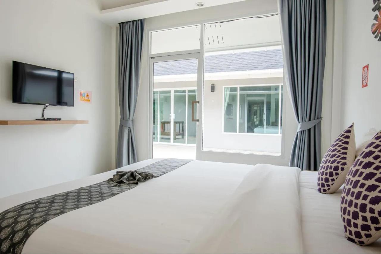 De Palm Poolvilla Phuket Ban Chin Tham Mai