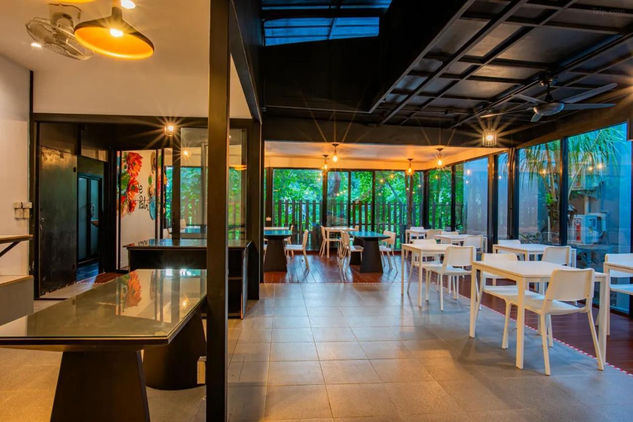 De Palm Poolvilla Phuket Villa Ban Chin Tham Mai