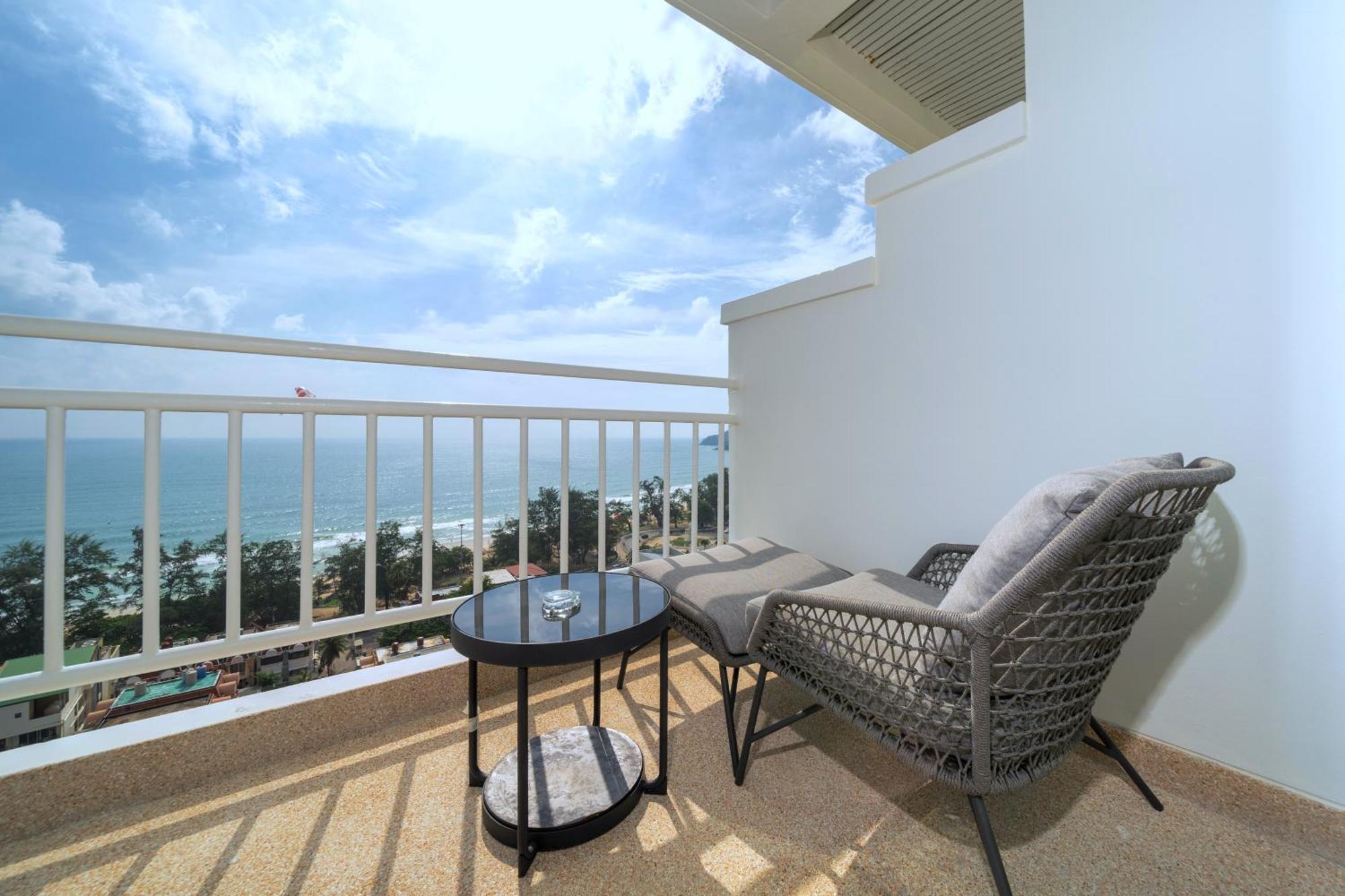 Chic Design & Full Seaview 2br 16c, Near Apartamento *