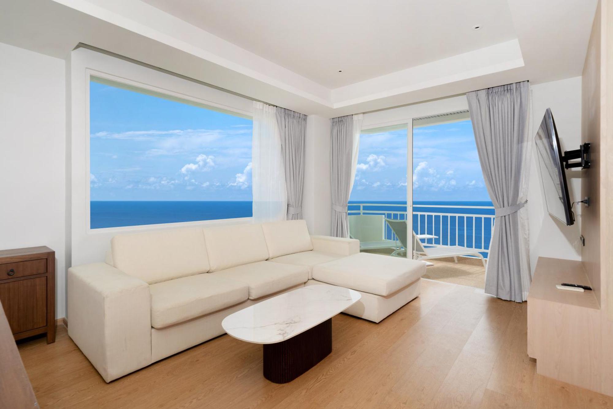Chic Design & Full Seaview 2br 16c, Near Karon