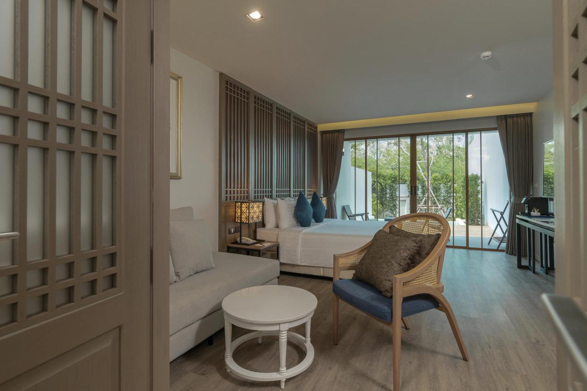 Bella Nara Phuket Naiyang Hotel