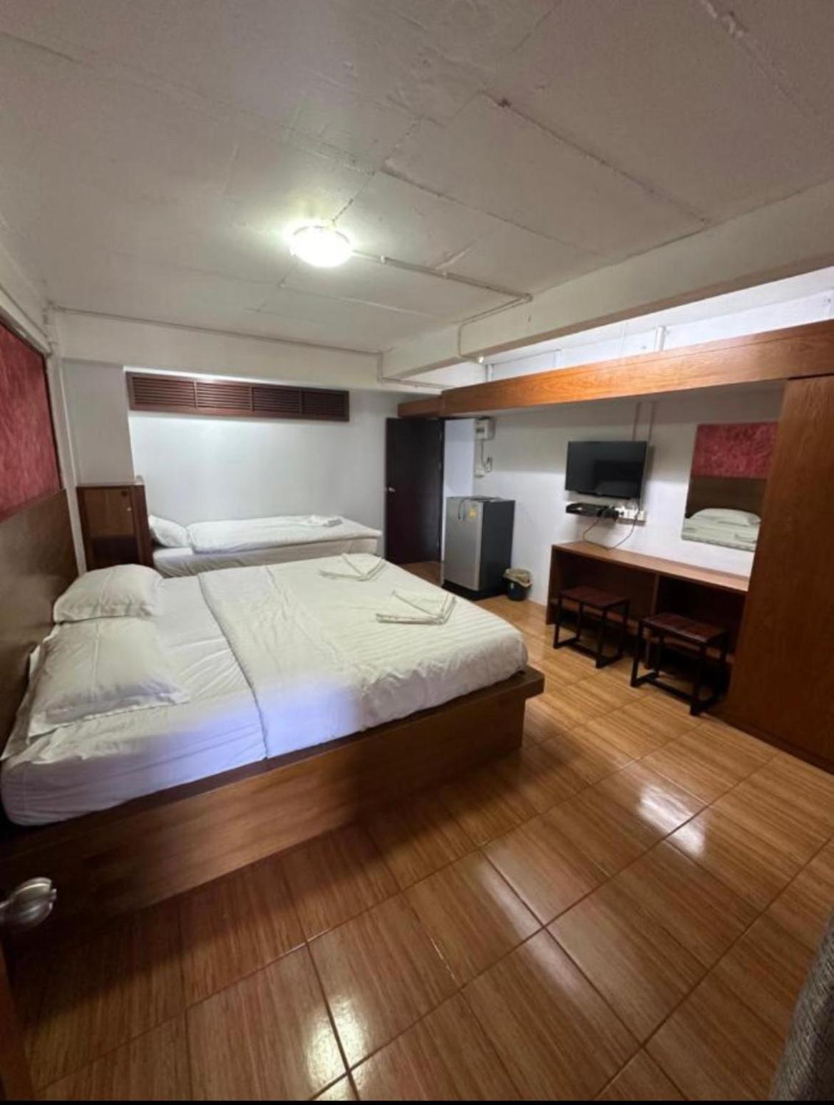 Mona House Apartment *