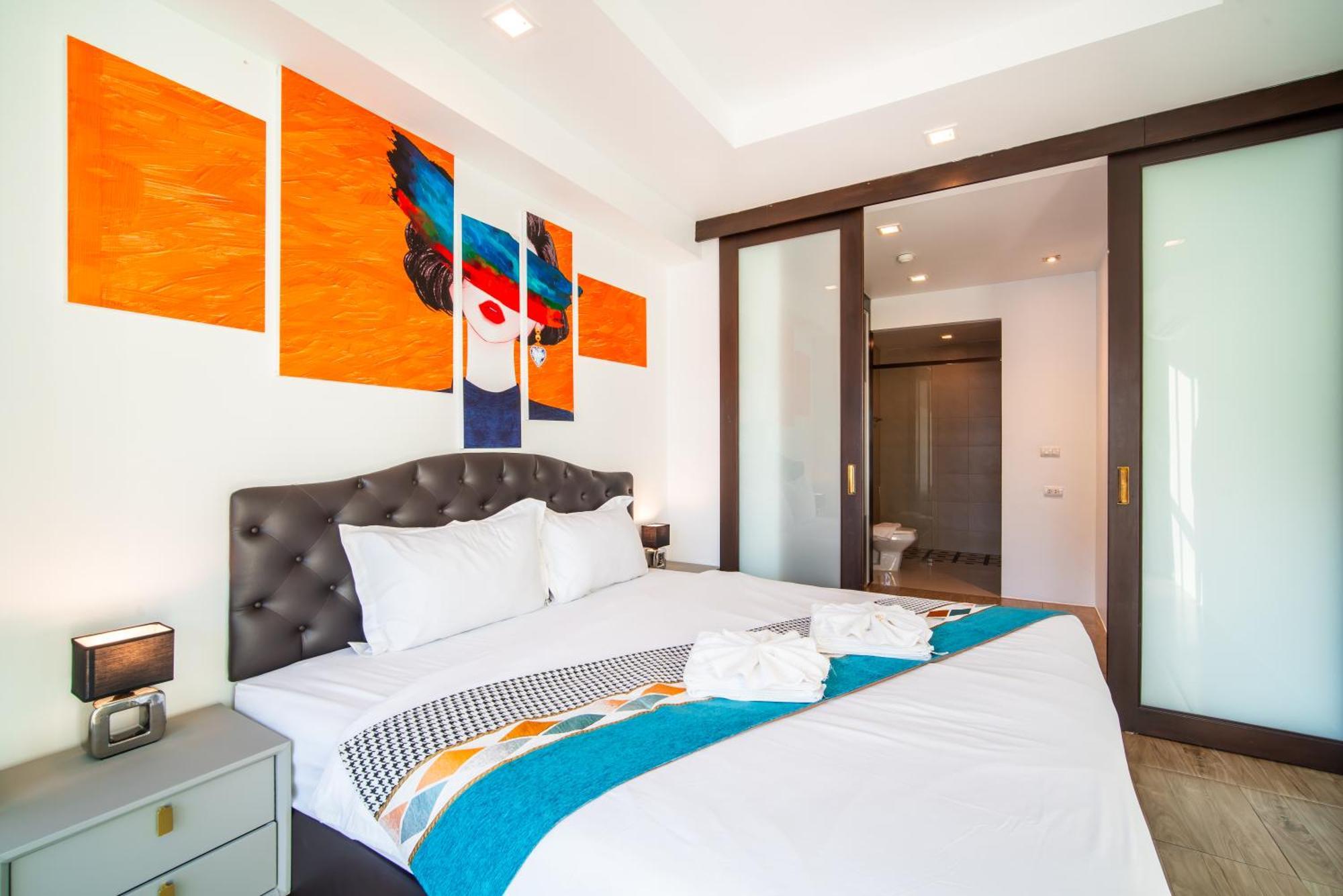 Apartment 芭东 两卧两卫公寓 近夜市 便利店 有电梯泳池健身房 *