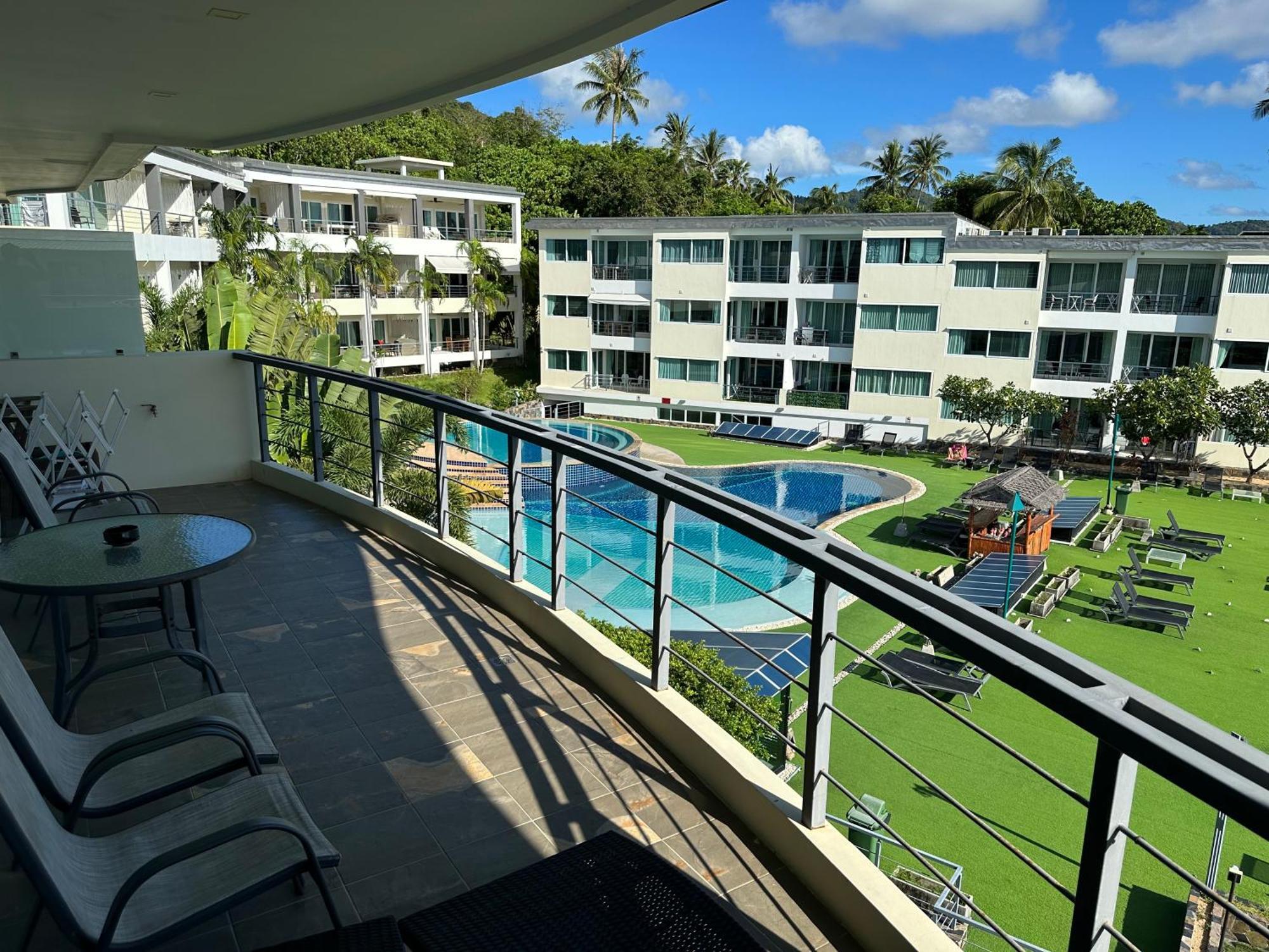 Sea View Cozy Two Bedroom - 130sqm - Karon Walking Distance To The Beach! 700m 15minutes Apartment Ban Karon