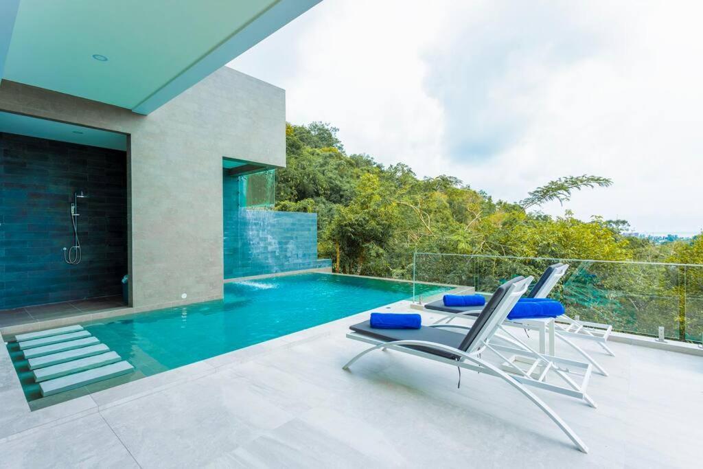 Villa In Maid Gym Sea View Bangtao V111