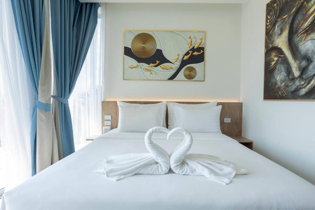 In Maid Gym Sea View Bangtao V111 Villa
