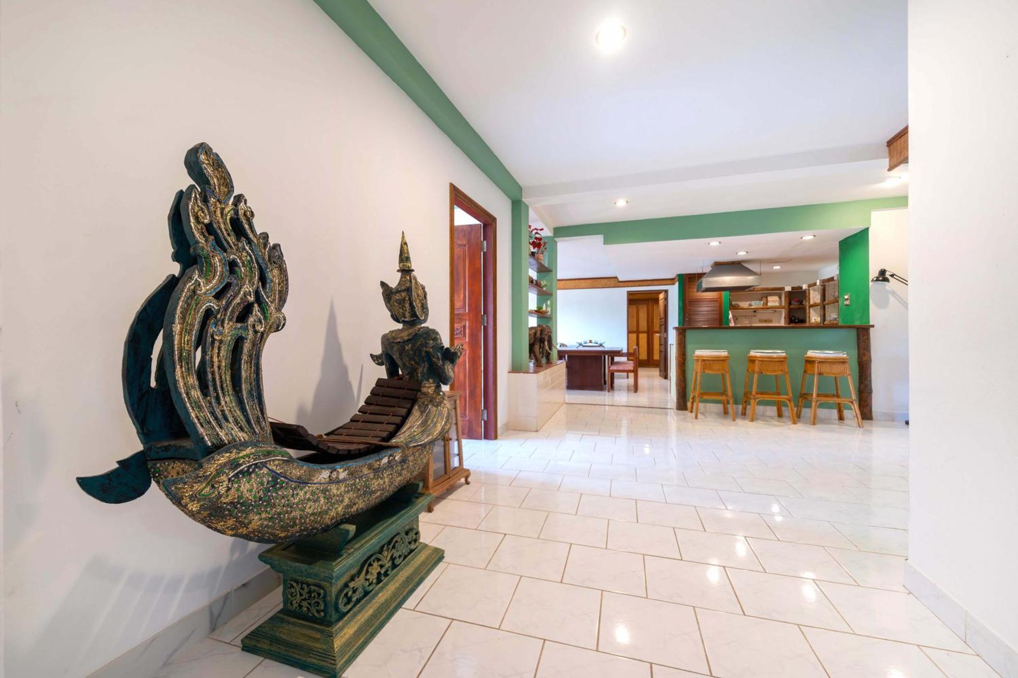 Unique Style 3br In Gated Bougainvillea 216, * Kata Beach (Phuket)
