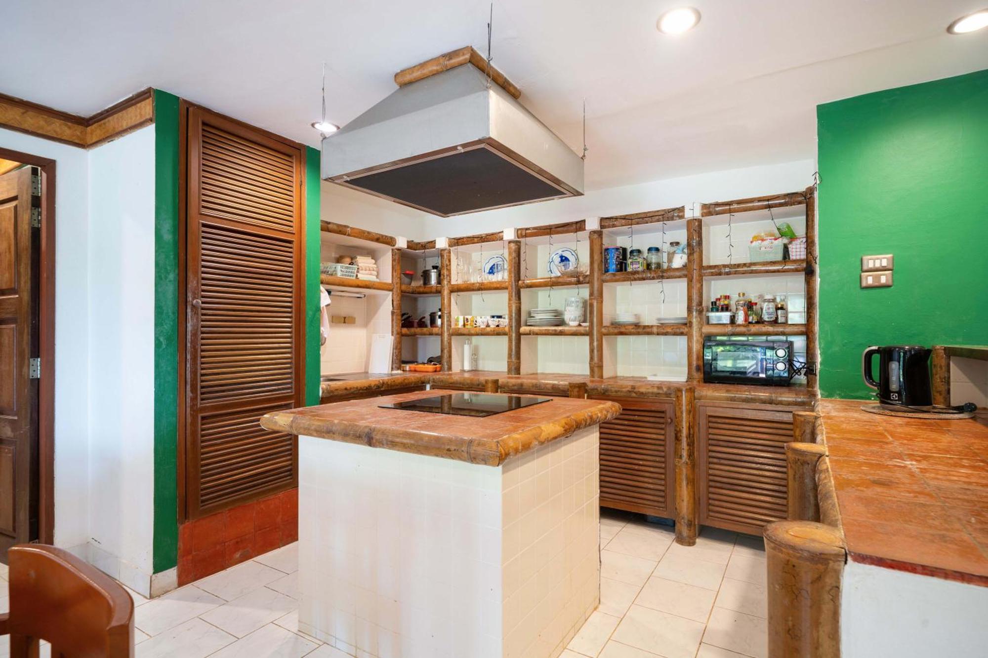 Unique Style 3br In Gated Bougainvillea 216, Apartment *