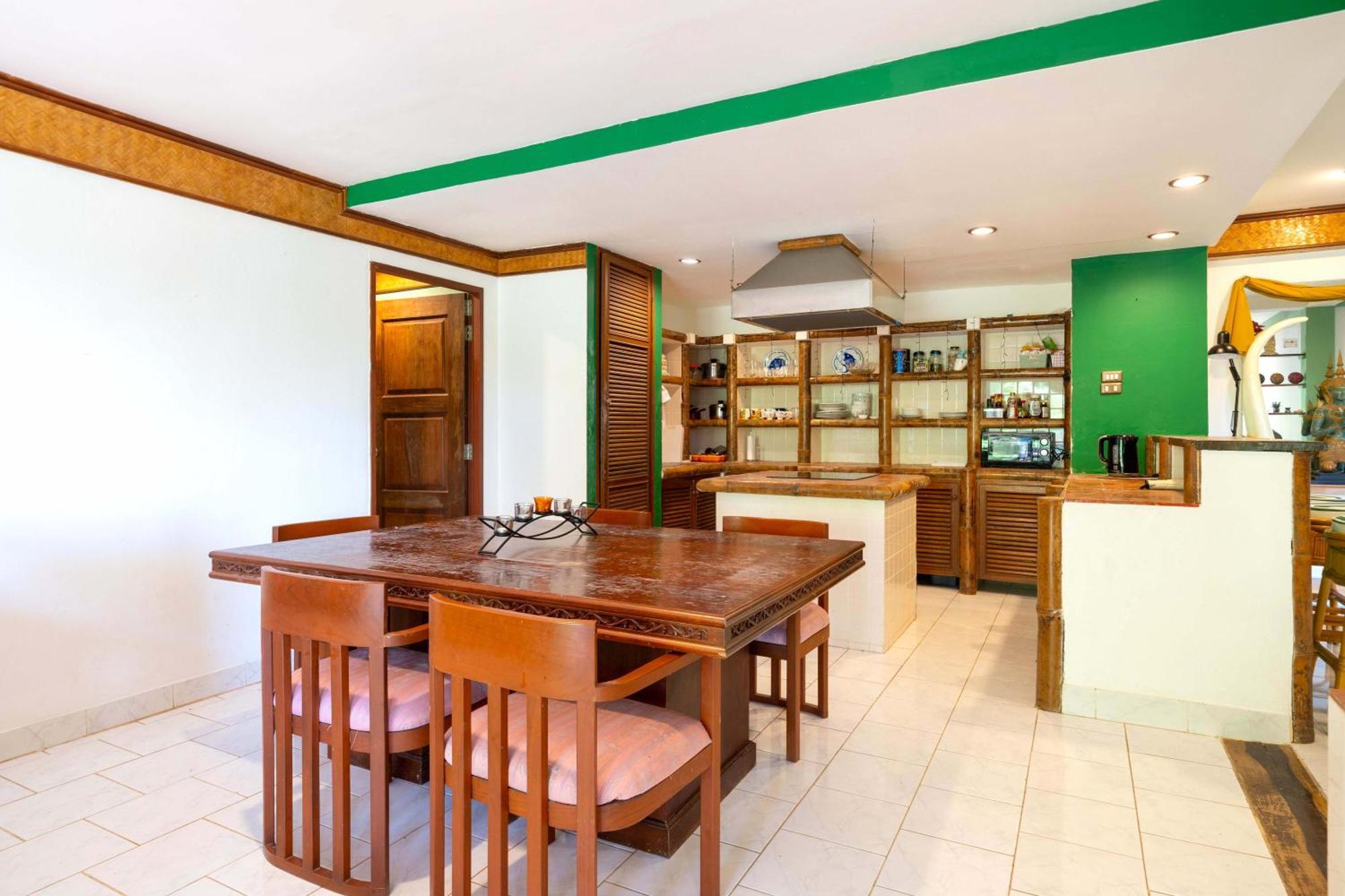 Unique Style 3br In Gated Bougainvillea 216, Apartment *