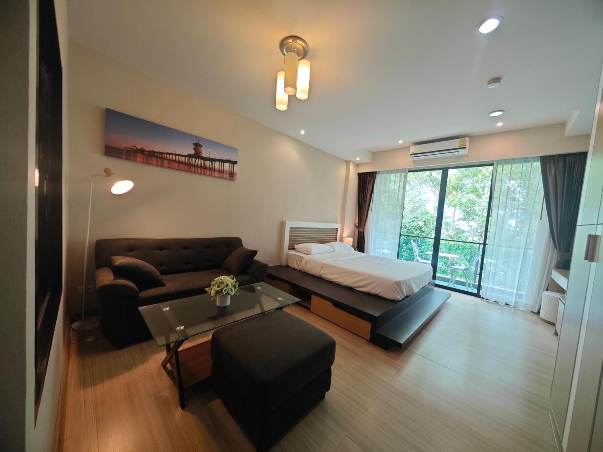 คอนโดใกล้หาดในทอน Nai Thon Apartment