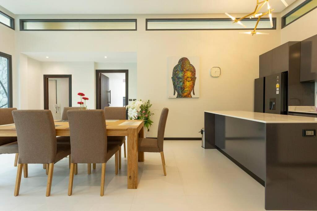 3br Brand New Luxury Large Pool Rawai #v105 Ban Saiyuan