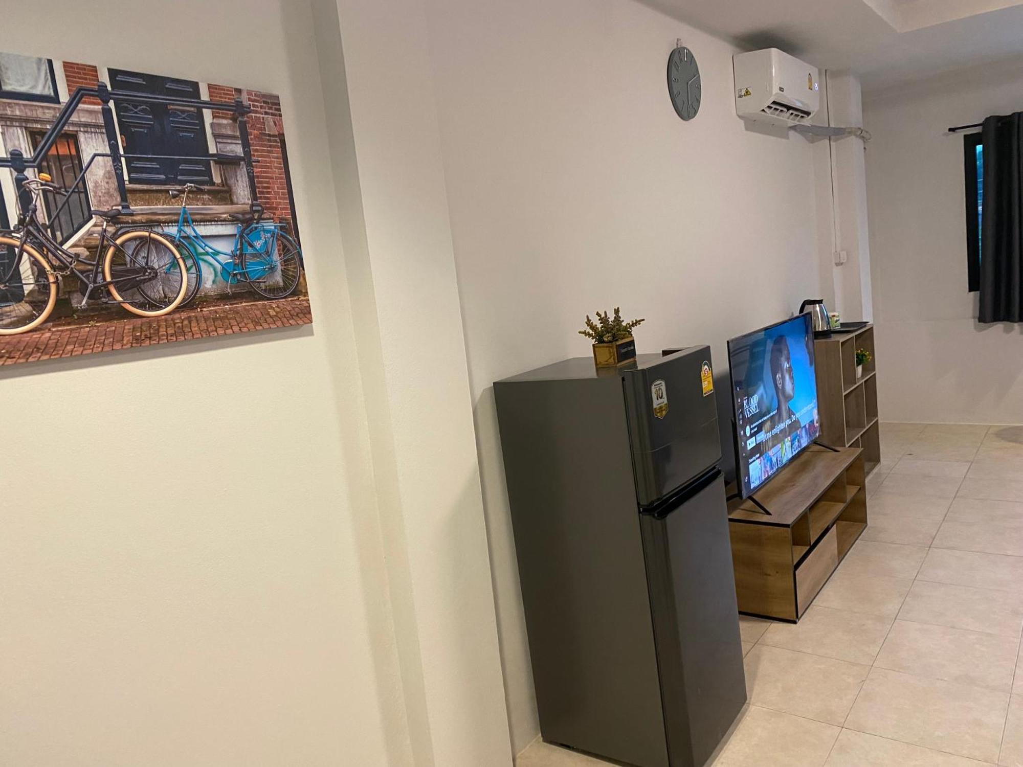 84 Bar & Apartment *