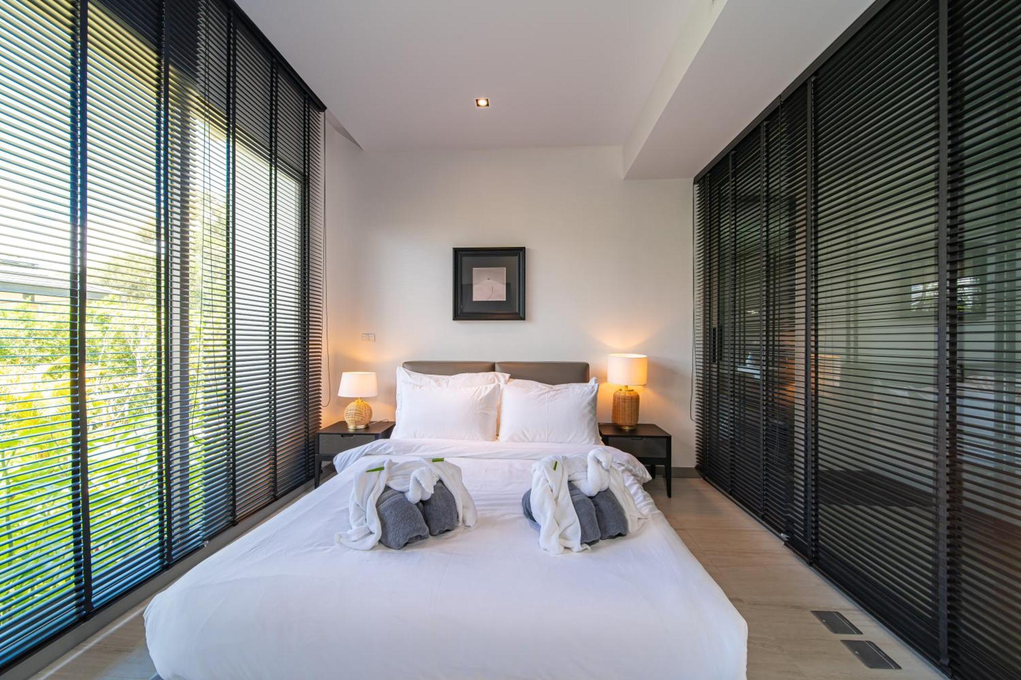 5 Bdr 18 Meter Pool In Laguna * Phuket