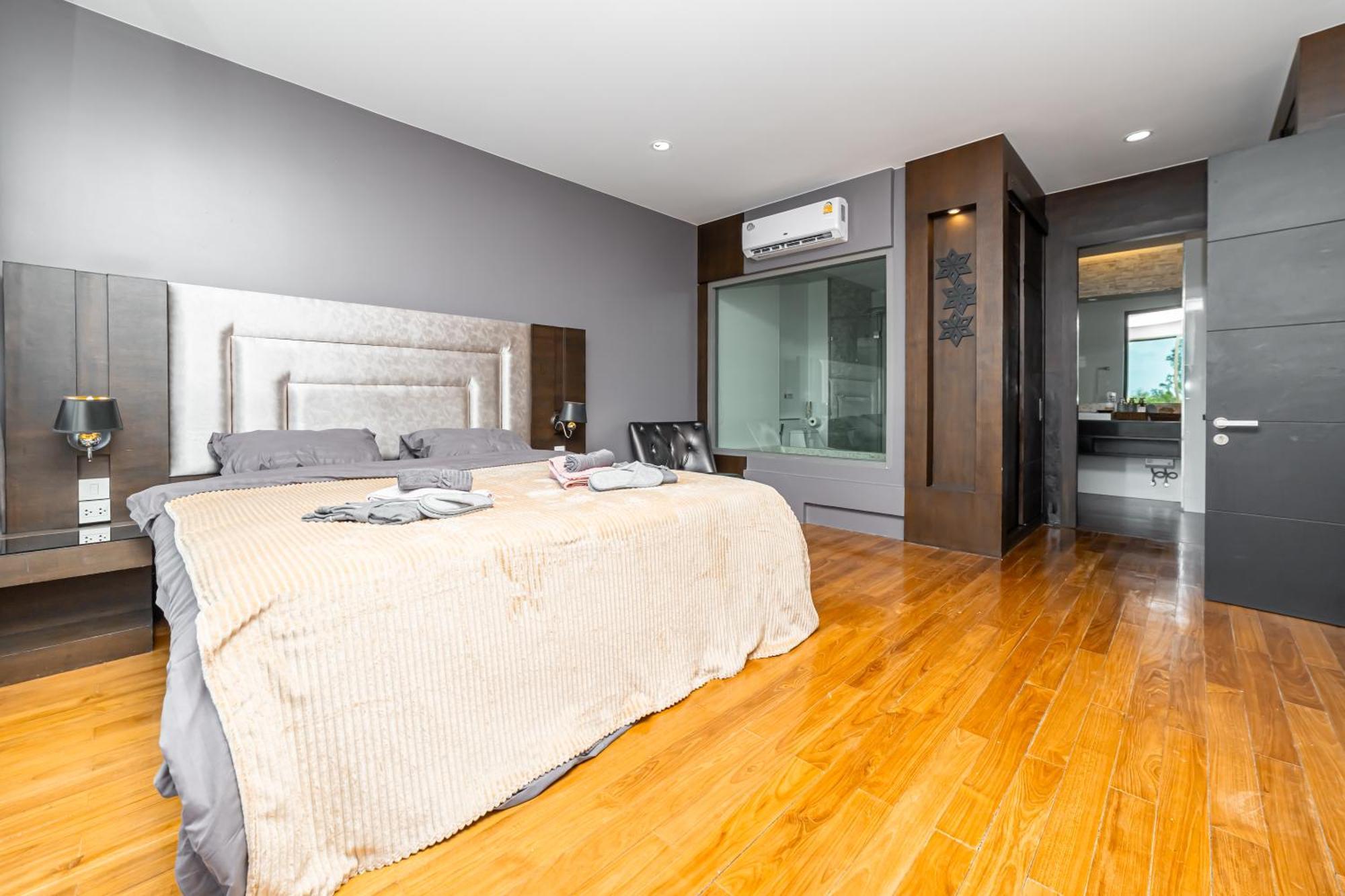 Apartment The Regent Bangtao 2 Bedroom