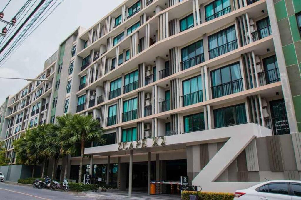 Fully Renovated In Boat Avenue, Bangtao Apartment