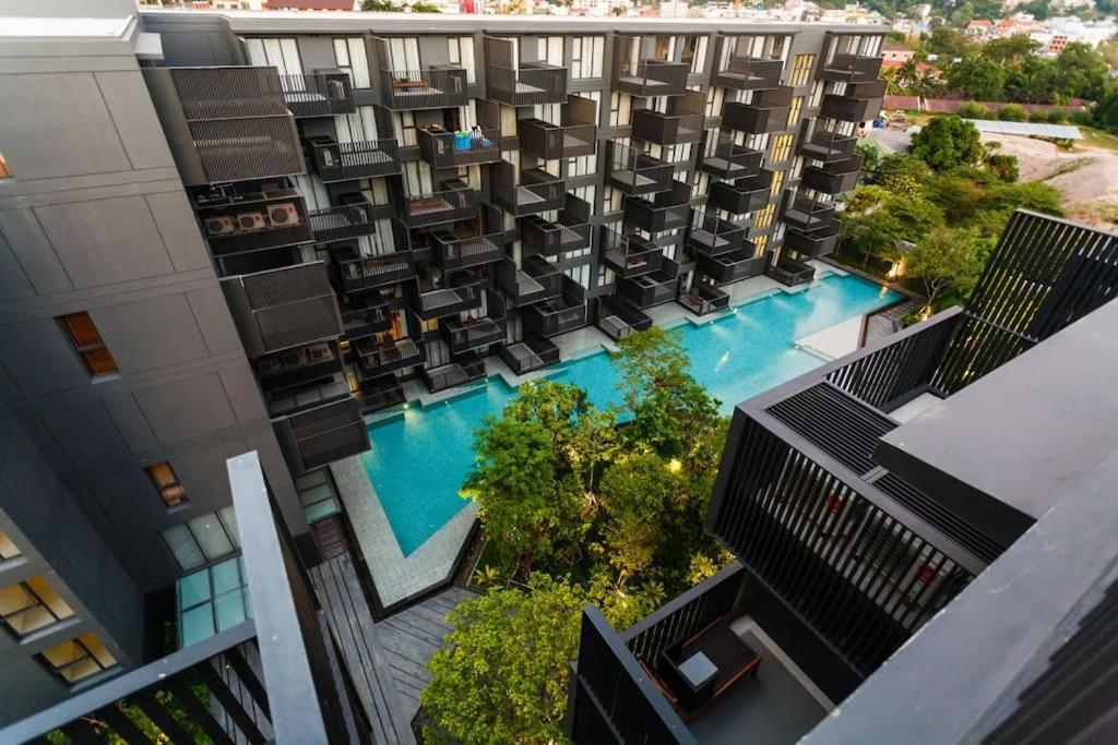 Apartment Deck Private By Lofty
