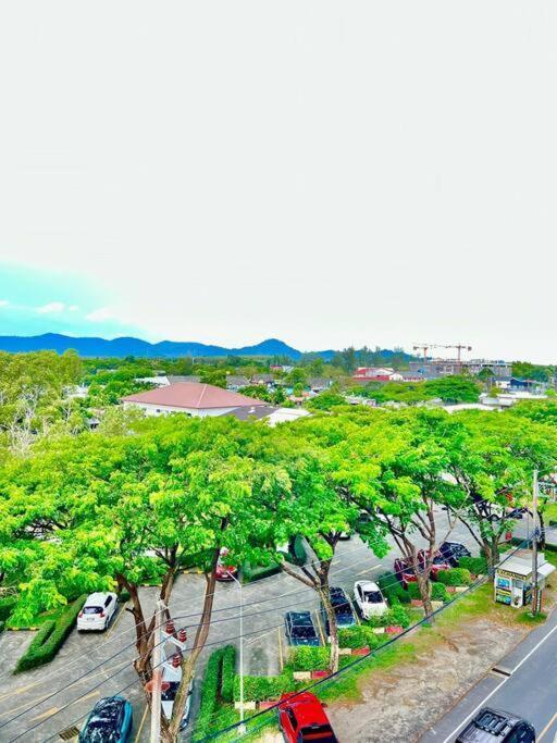 Entire Cozy In Bangtao, Phuket Hosted By Ann Apartment