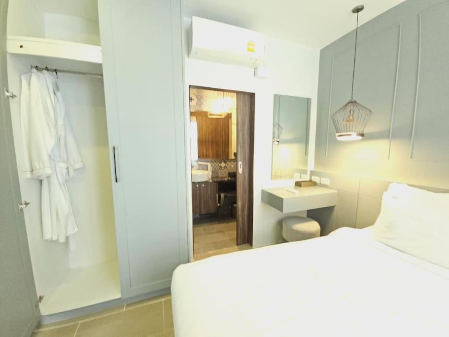 Perfect Night 2 Bed Pool Access
