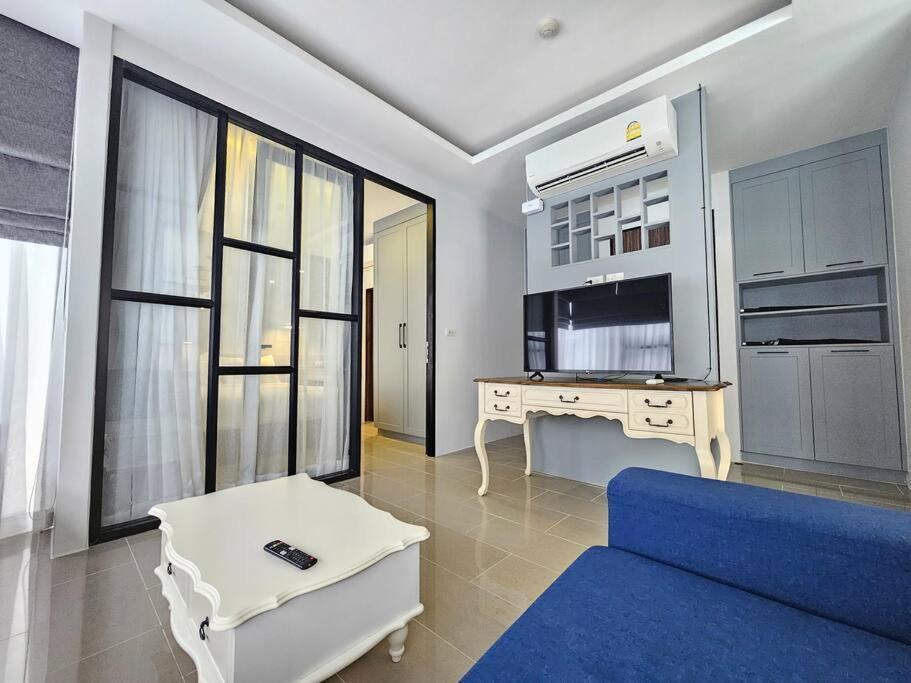 Perfect Night 2 Bed Pool Access