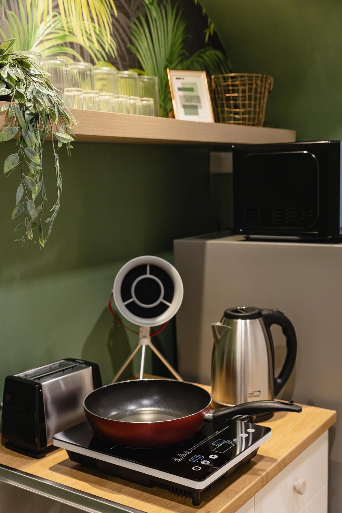 Apartment Budget Prime Location 2 Bedroom 6 Persons