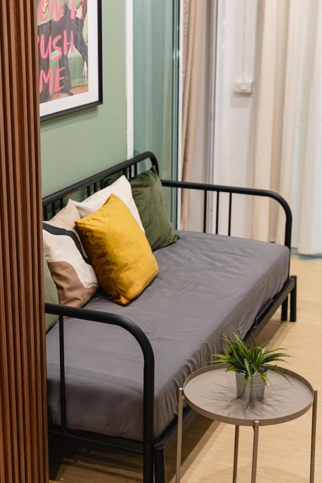 Budget Prime Location 2 Bedroom 6 Persons * Patong