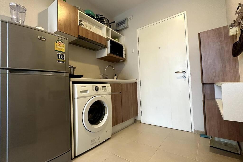 Fully Renovated In Boat Avenue, Bangtao Apartment