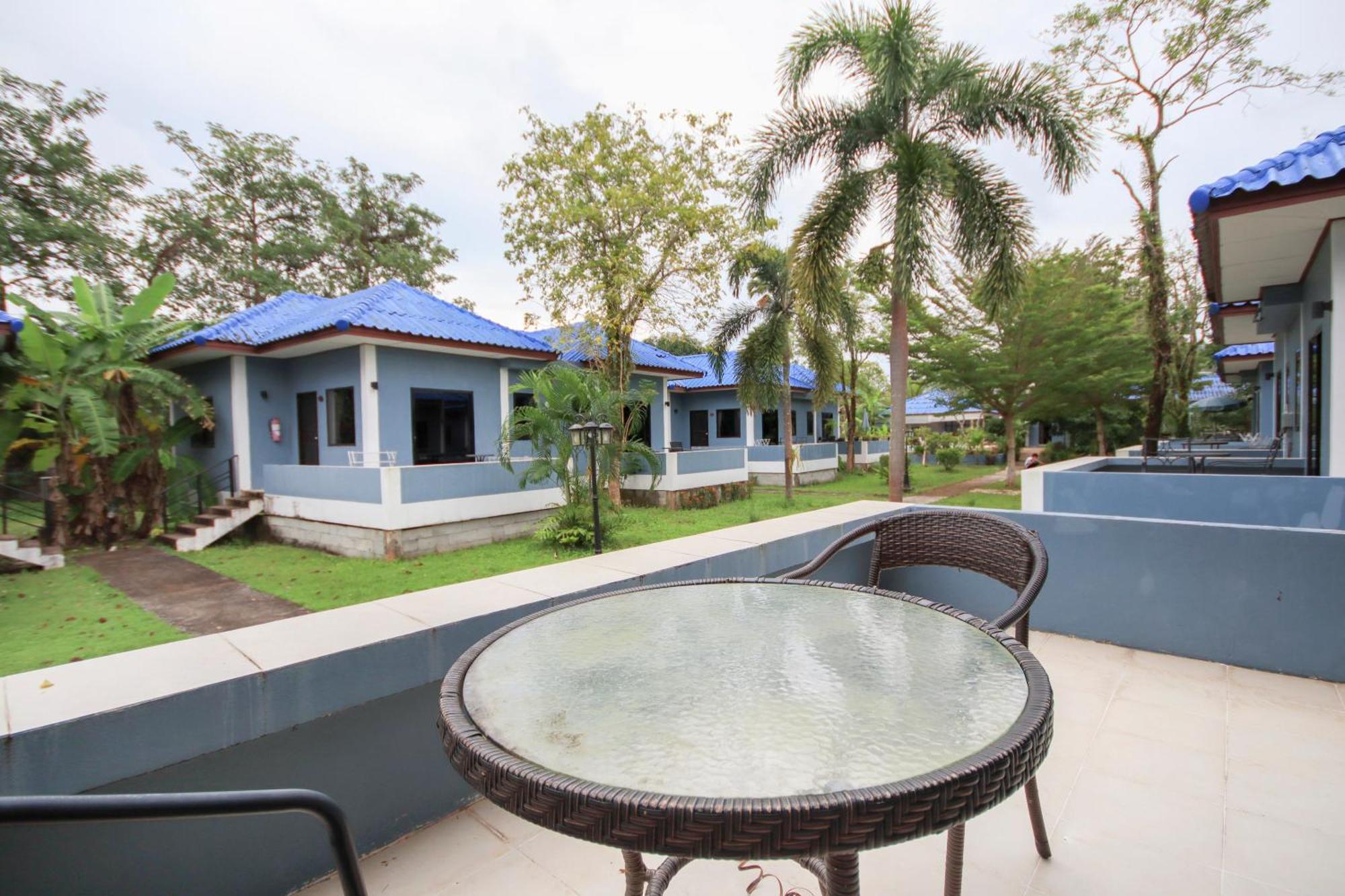 Hotel Capital O75345 Praewa Naiyang Phuket 4*