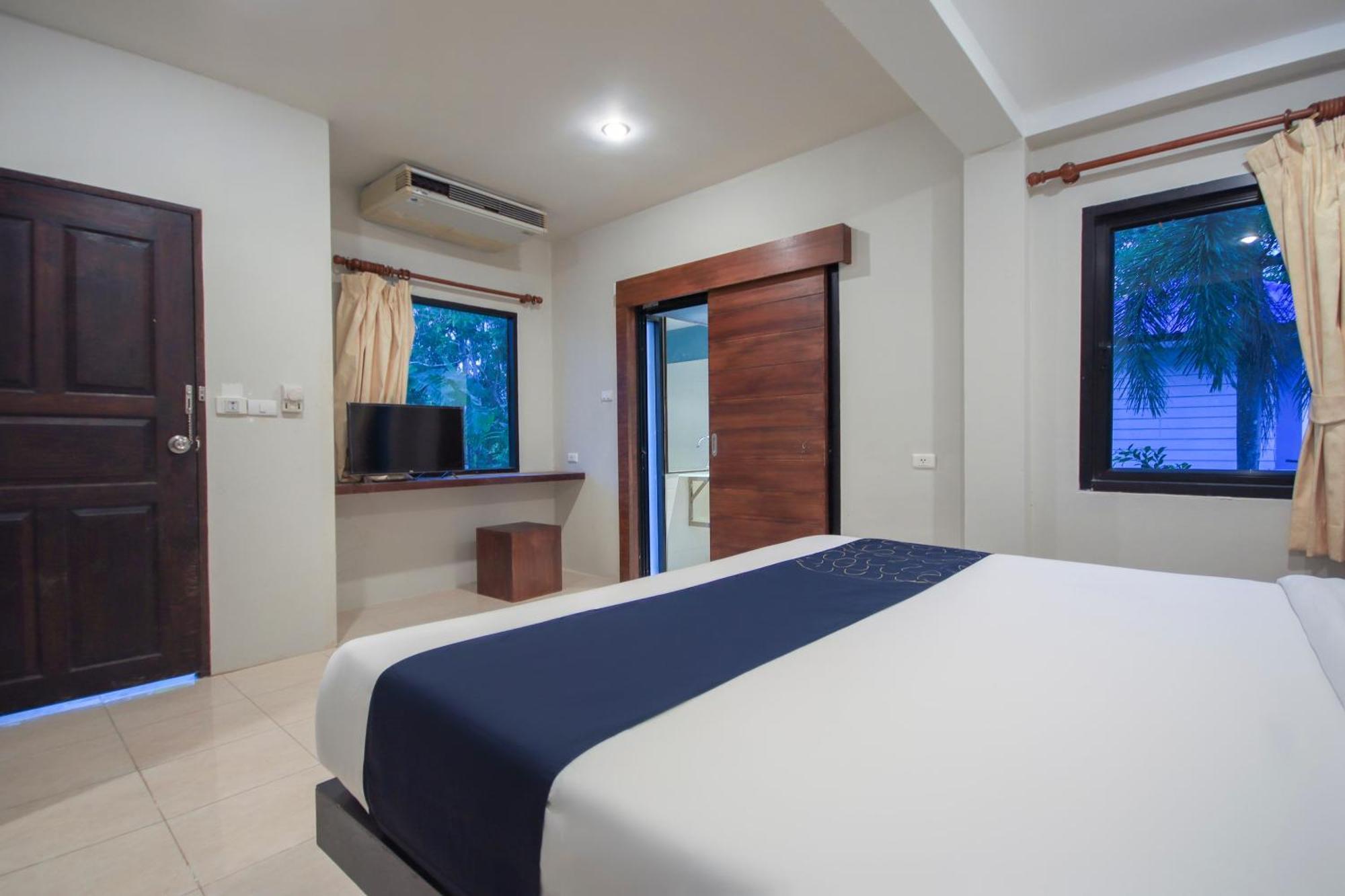 Capital O75345 Praewa Naiyang Phuket Hotel 4*